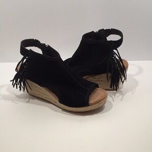 Minnetonka open toe wedge